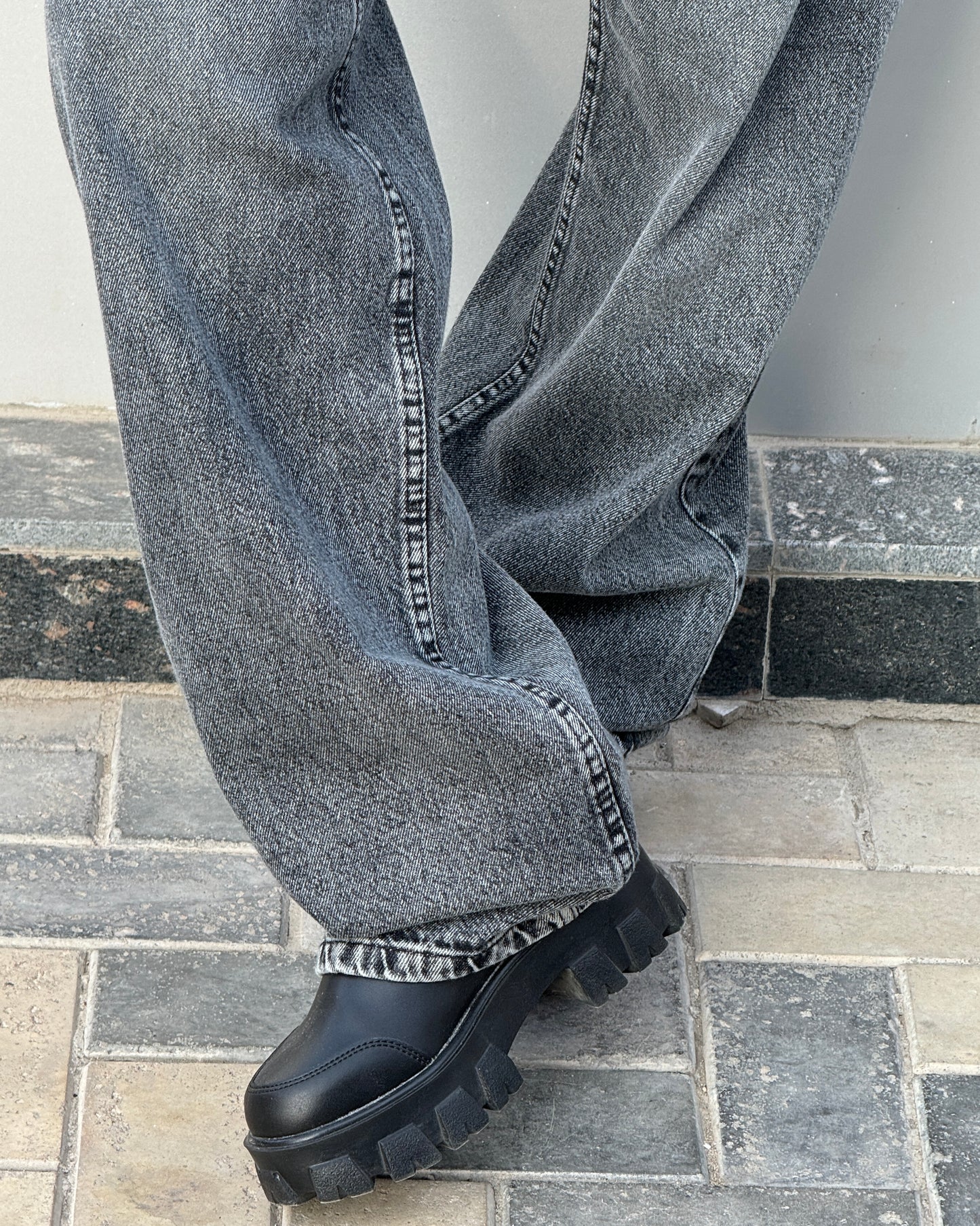 Balloon fit baggy jeans