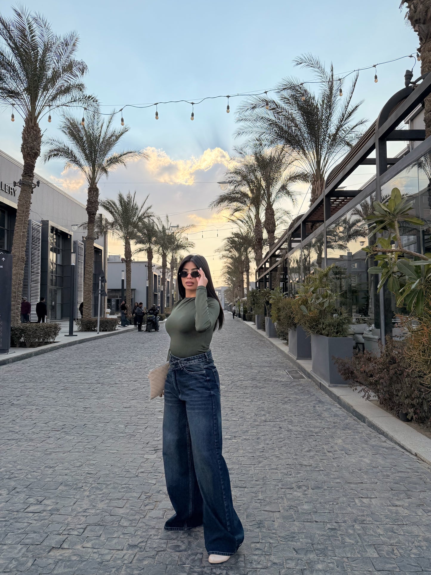 Cross Wide Leg Jeans Dark