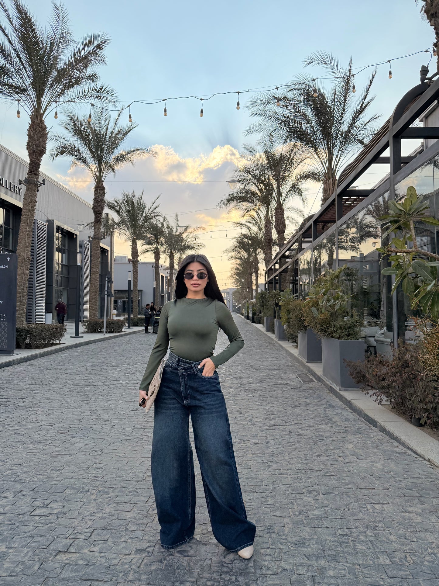 Cross Wide Leg Jeans Dark