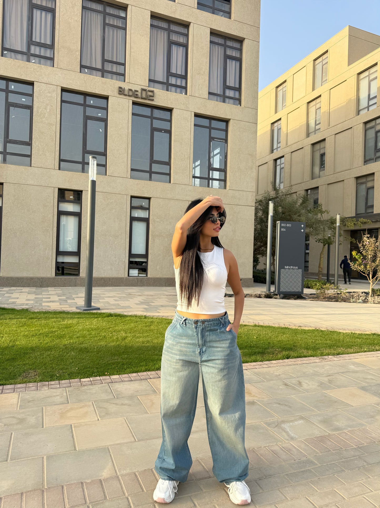 Baggy Jeans with Double Button & X Tie 2B Dirty light