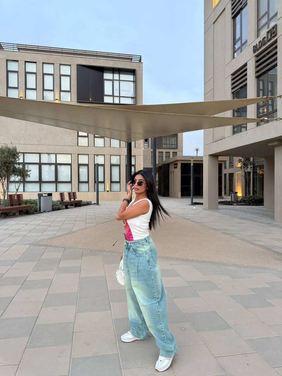 Baggy Tie-waist pants